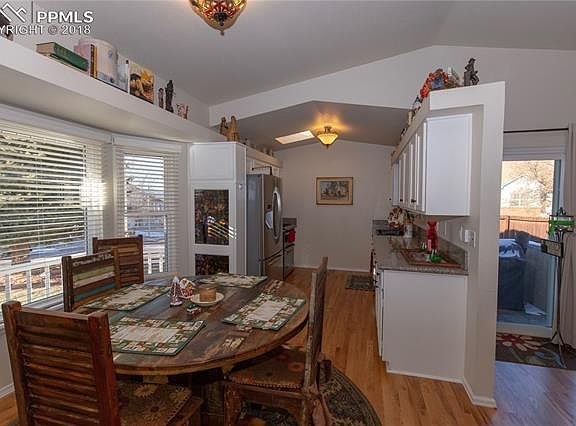 3rd image of 6345 Montarbor Dr