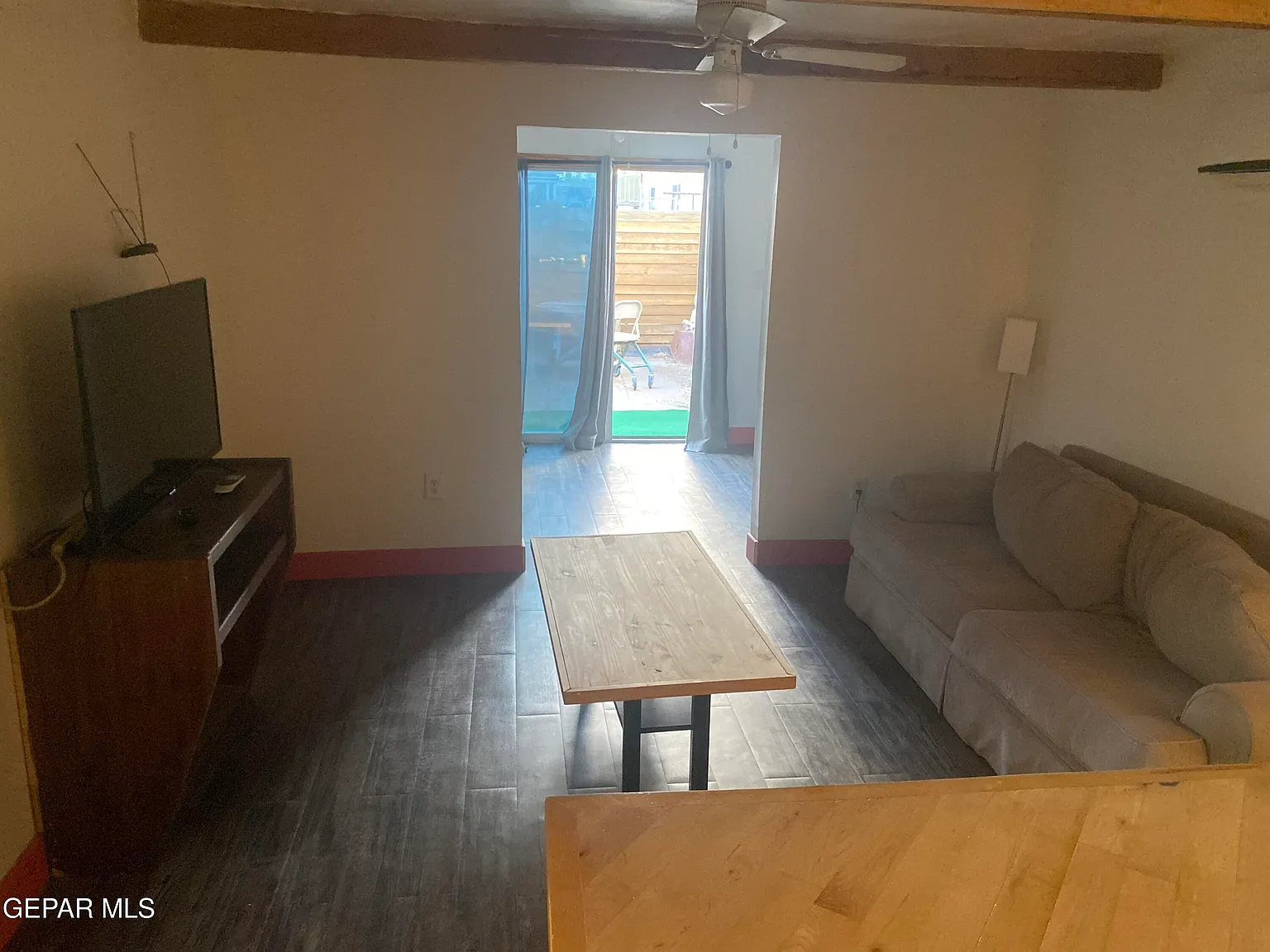 1 bed, 750 sqft, $850 — Photo 3
