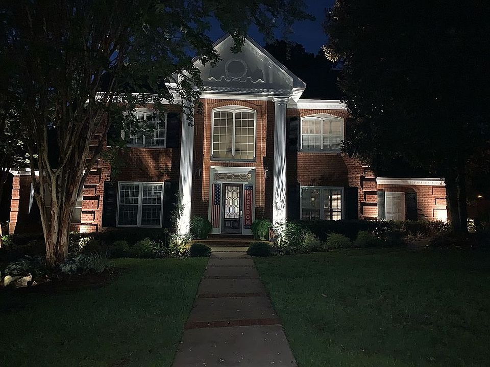 2nd image of 206 Potters Mill Ave