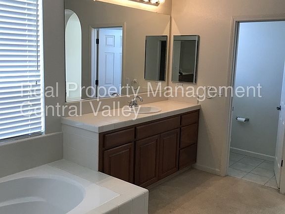 5th image of 523 New Well Ave