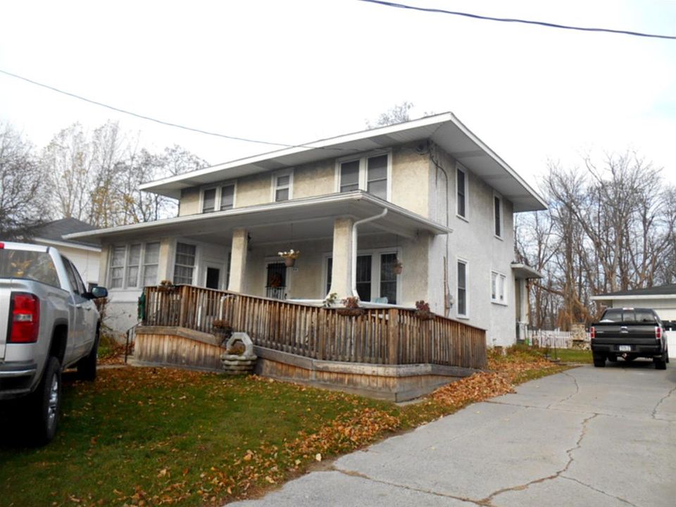 1st image of 24 E Hatfield St