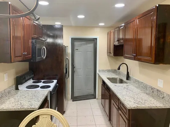 4727 Myrtle Ln, West Palm Beach, FL
