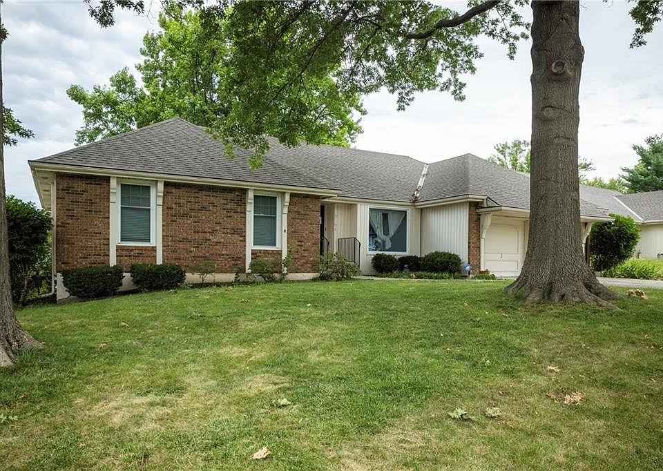 1st image of 3702 NE Chapel Dr