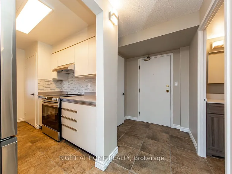 90 Dale Ave #301 — Photo 6