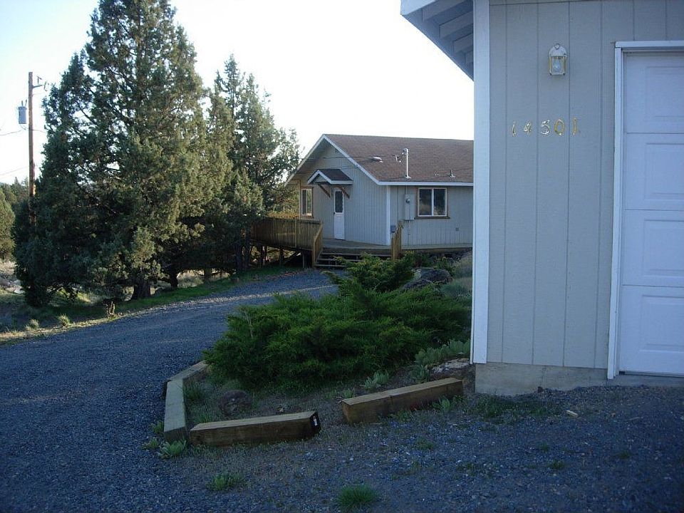 2nd image of 14501 SW Bills Pl