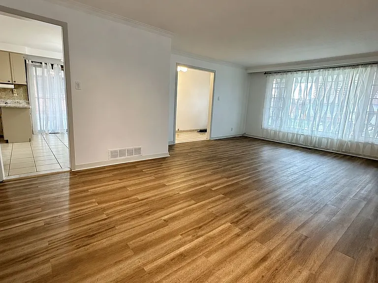 47 Wheelwright Cres — Photo 10