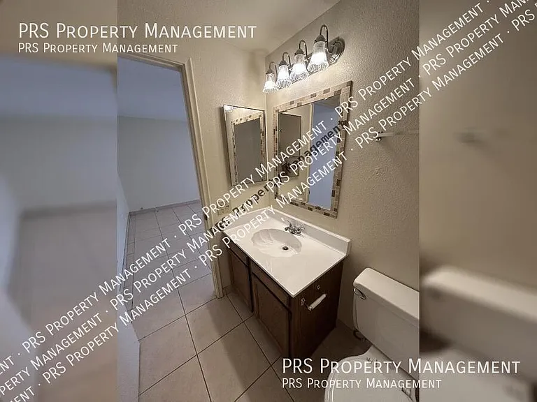 1762 W Colt Rd — Photo 29