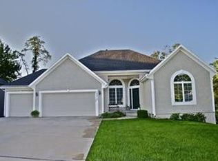 10515 W 49th Pl, Shawnee, KS 66203