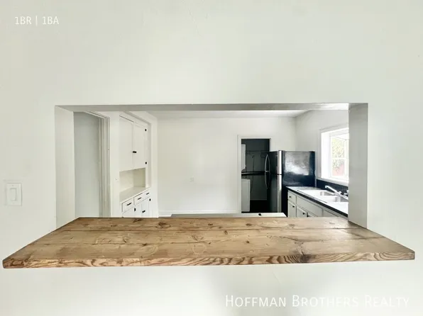 3960 Redwood Ave #1/2, Los Angeles, CA 90066