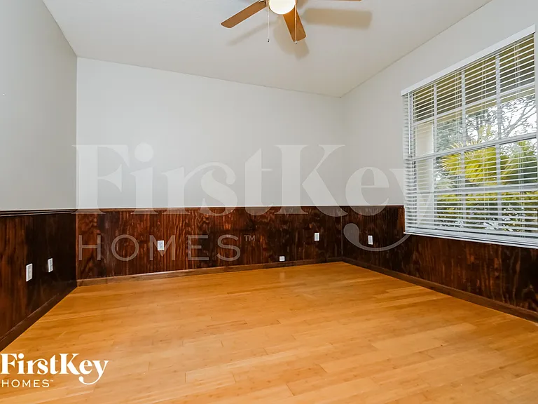 12762 Standbridge Dr — Photo 2
