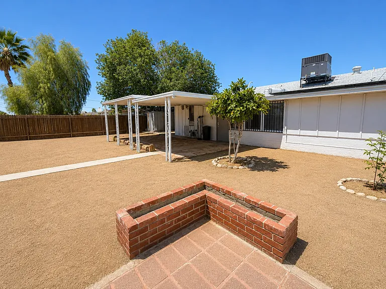 2801 W Glenrosa Ave — Photo 20