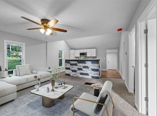 716 N 2nd St, De Soto, MO 63020