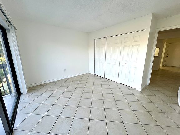 3rd image of 10315 NW 9th Cir #207
