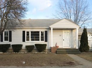 94 Lexington Ave, West Warwick, RI 02893