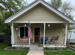640 W 10th St, Loveland, CO 80537