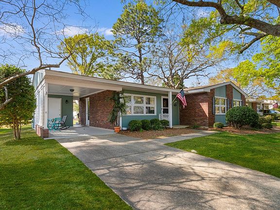 2nd image of 643 Quince Ave. #643