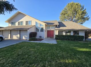 929 E Pine Ave, Hermiston, OR 97838