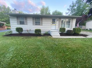1062 Prince Dr, Cortland, OH 44410