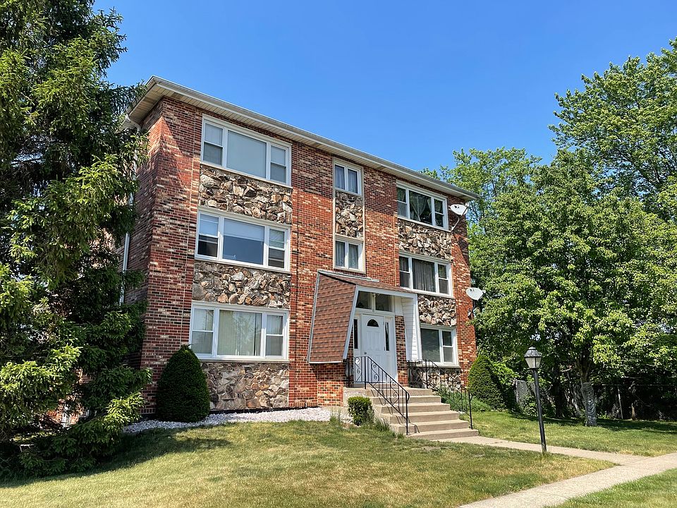 1st image of 6 Paxos Dr
