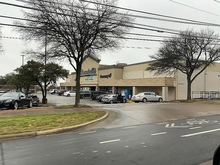 Randalls Grocery right across the street