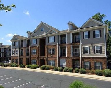 2621 Oldgate Dr APT 304, Raleigh, NC, 27601