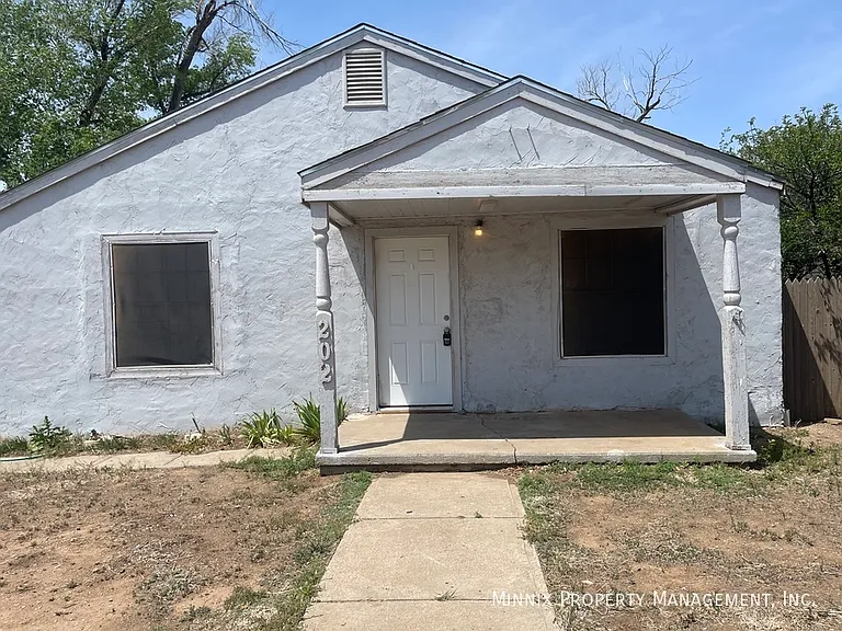 202 S Virginia St — Photo 16