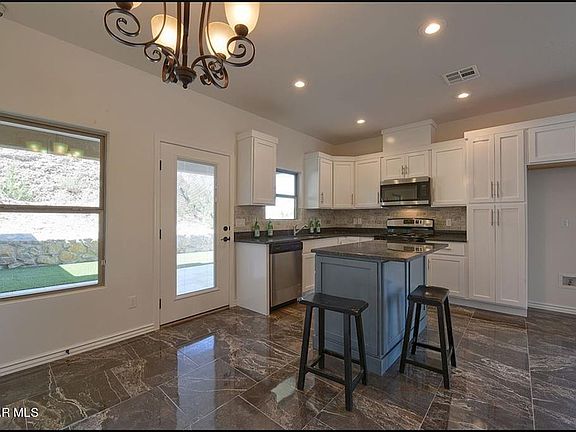 3rd image of 704 Espada Dr Unit D