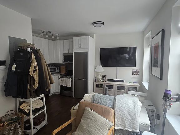 2nd image of 136 9th Ave APT 4A