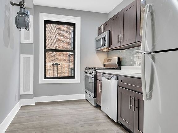 4th image of 61 Tiemann Pl #51