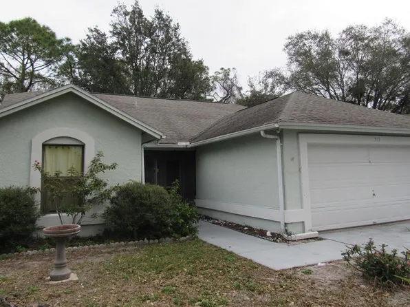 513 49th St E, Bradenton, FL 34208