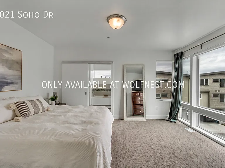 1021 Soho Dr — Photo 28