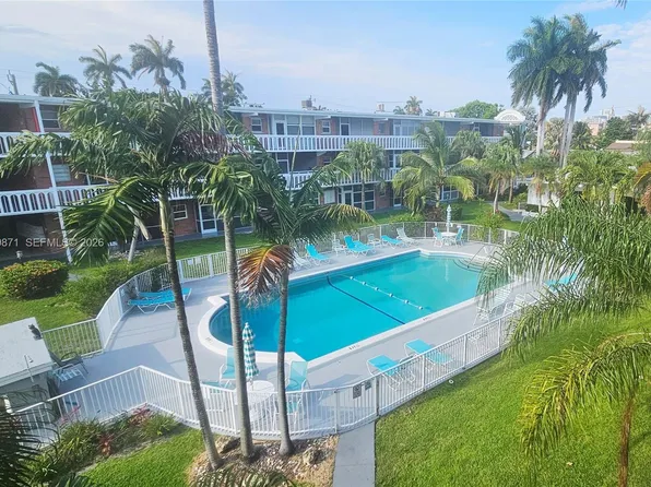 141 NE 10th Ave APT 22C, Hallandale, FL 33009