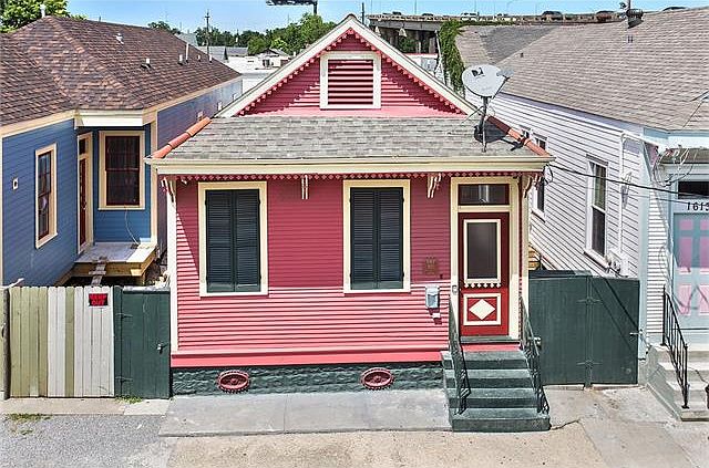 1st image of 1615 Columbus St
