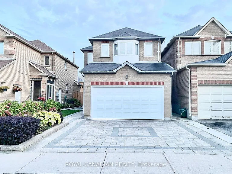 9 Clarion Cres #UPPER — Photo 1