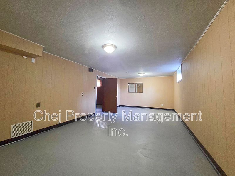 Edmonton House for rent - 4 Bedrooms — photo 13