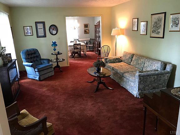3rd image of 265 Lynview Dr