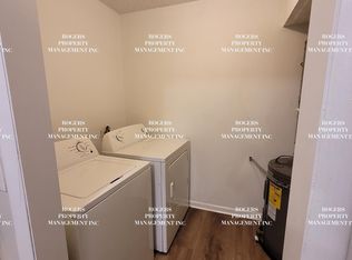 124 Swartz Rd APT E-2, Lexington, SC 29072