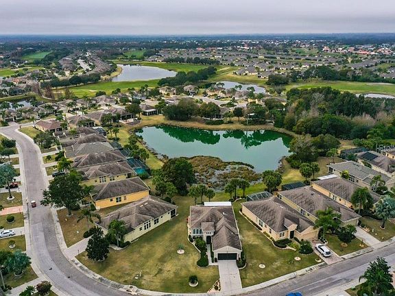 3rd image of 817 King Leon Way