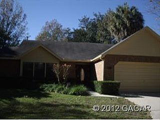 1st image of 928 NW 42nd Dr
