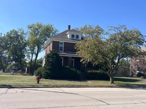 226 S Main St, Rankin, IL 60960