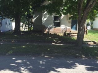 703 Harmon St, Danville, IL