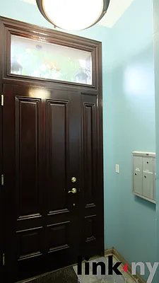 Rented by Link NY Realty | media 10