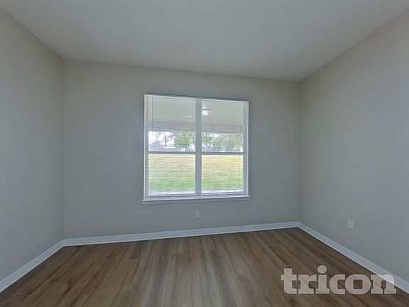 3rd image of 3410 Starbird Dr