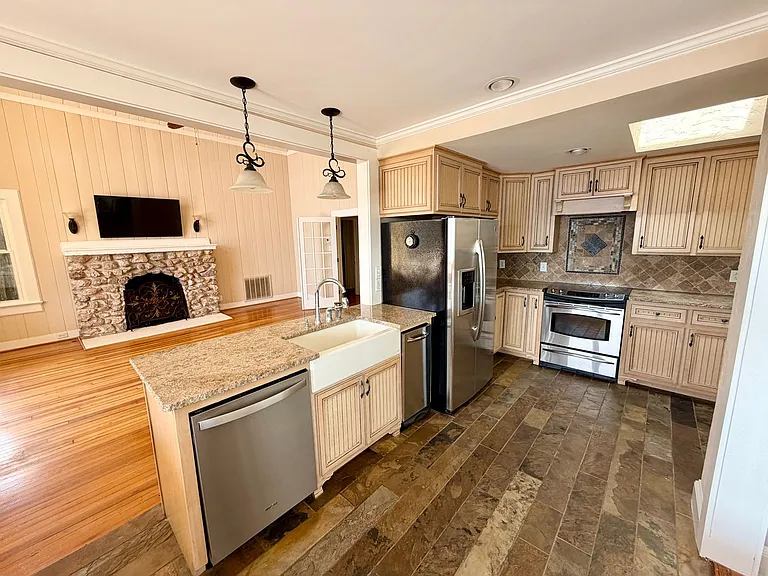 321 Cove View Ct — Photo 11