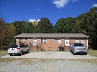 368 Reedy Fork Dr #A-B, Lexington, NC 27295