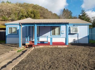 611 S Main St, Myrtle Creek, OR 97457
