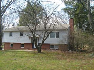 130 Sunset Rd, Belle Mead, NJ 08502