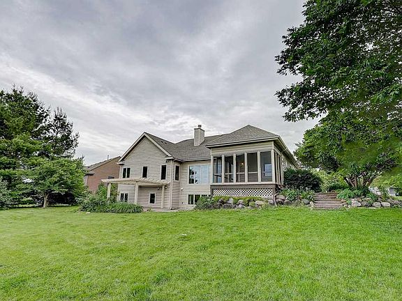 2nd image of N6431 Shorewood Meadows Dr