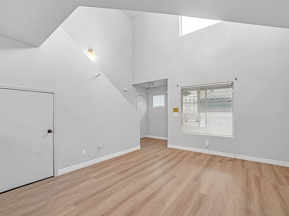3rd image of 555 Roxella Ln Unit B