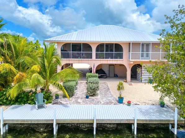 17144 Coral Dr, Sugarloaf Key, FL 33042